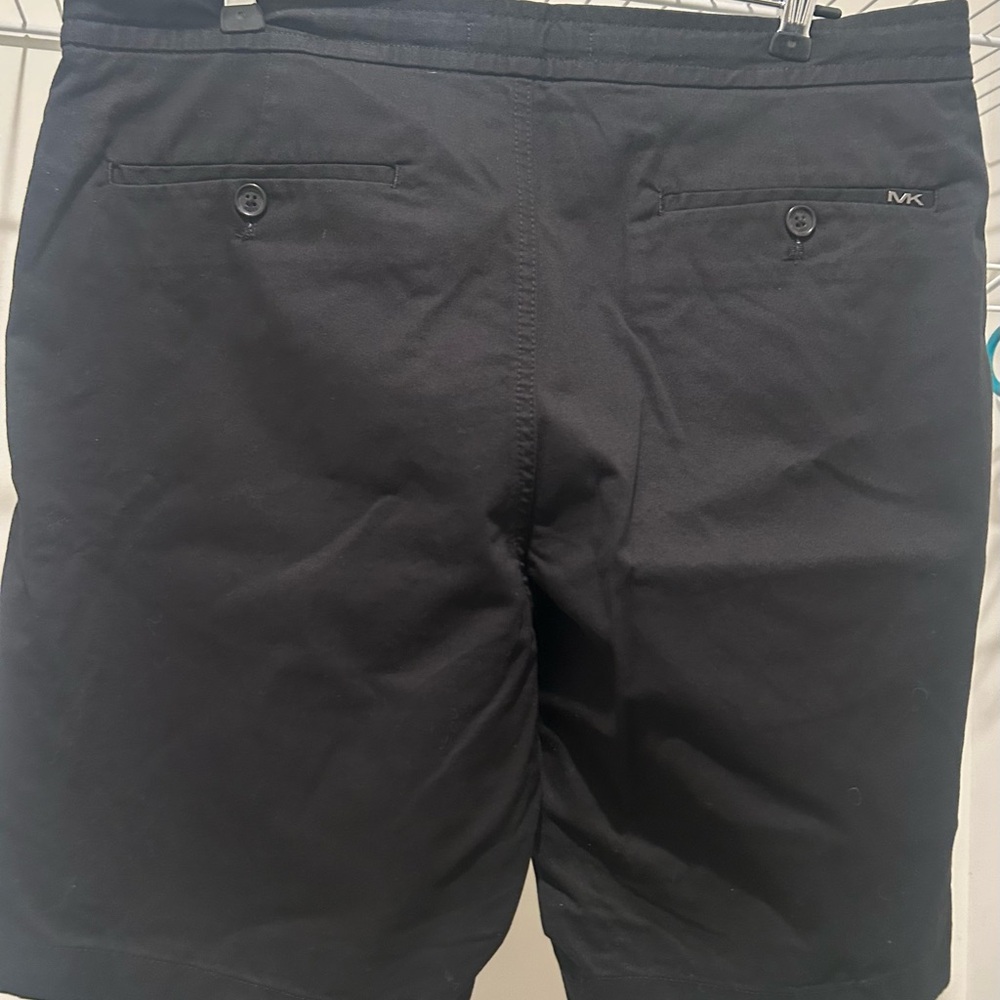Michael Kors Men's Flat front chino/dressy Black shorts, 33, 9” inseam - Picture 2 of 5